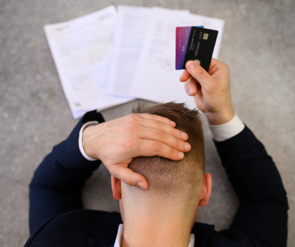 Como gerenciar dívidas no cartão de crédito para buscar o controle financeiro