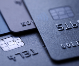 Quantos cartões de crédito devo ter? Entenda o que faz sentido para você