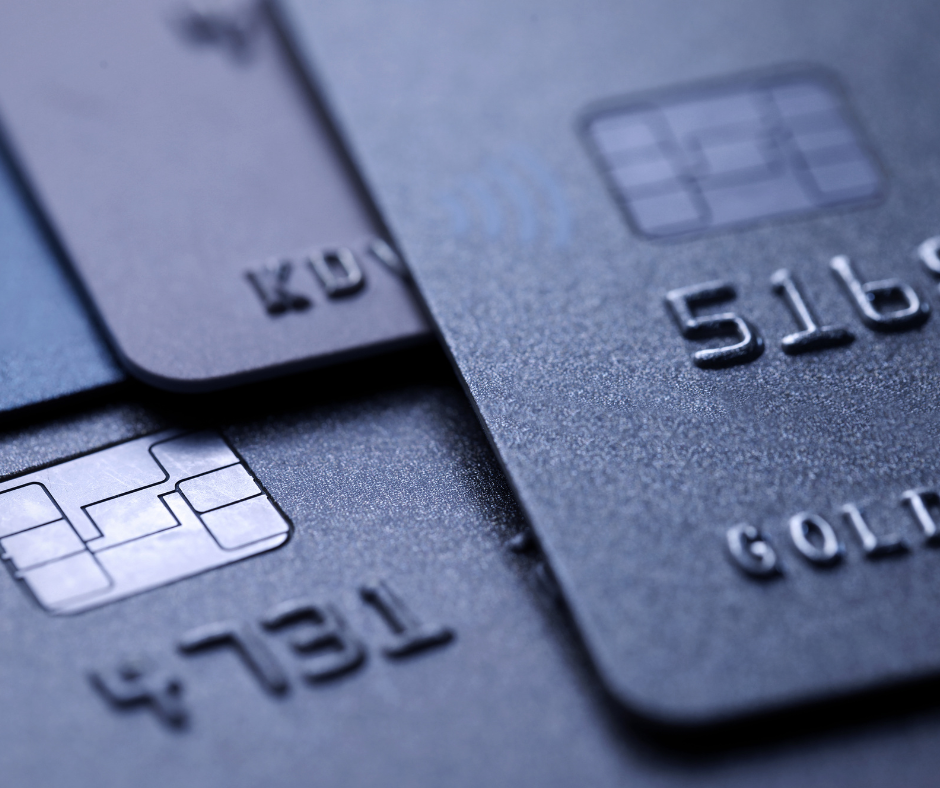 Quantos cartões de crédito devo ter? Entenda o que faz sentido para você