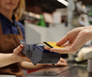 Aumentar limite do cartão: vantagem ou risco?